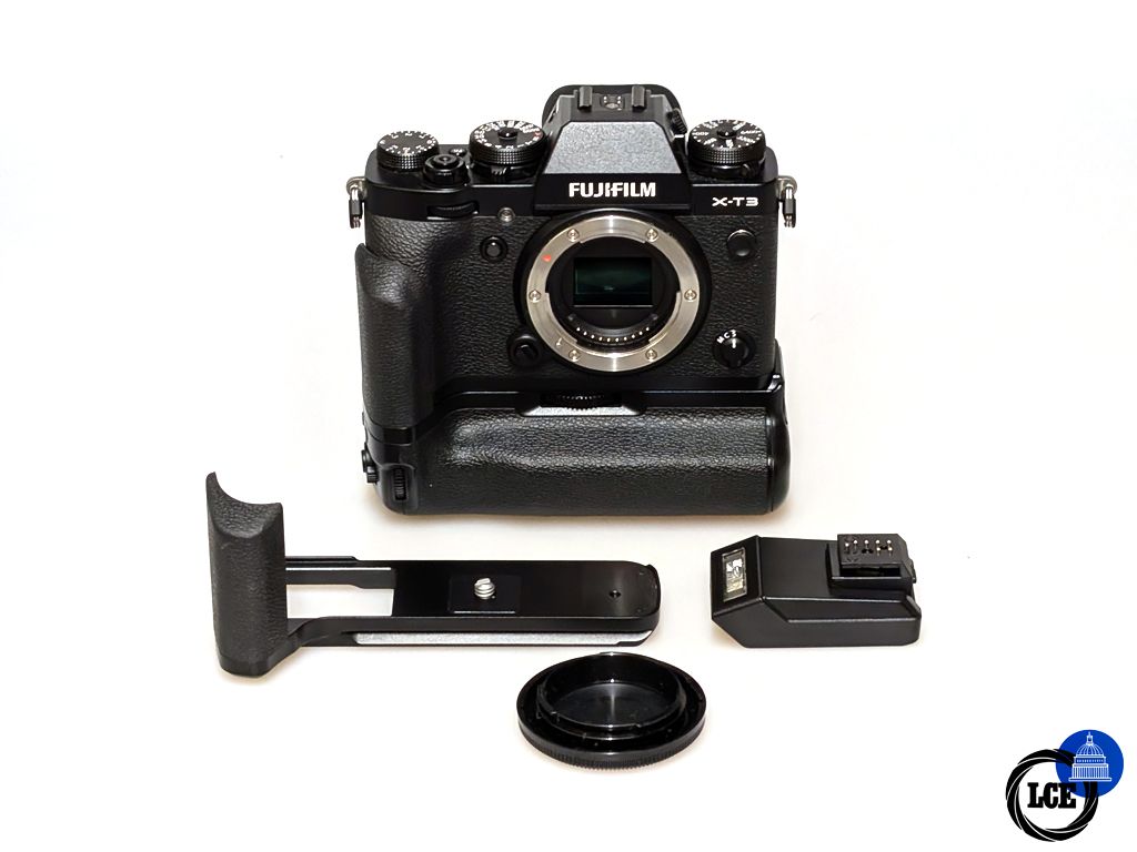 FujiFilm X-T3 + MHG-XT3 Hand Grip + VG-XT3 Battery Grip FujiFilm X-T3 + MHG-XT3 Hand Grip + VG-XT3 Battery Grip