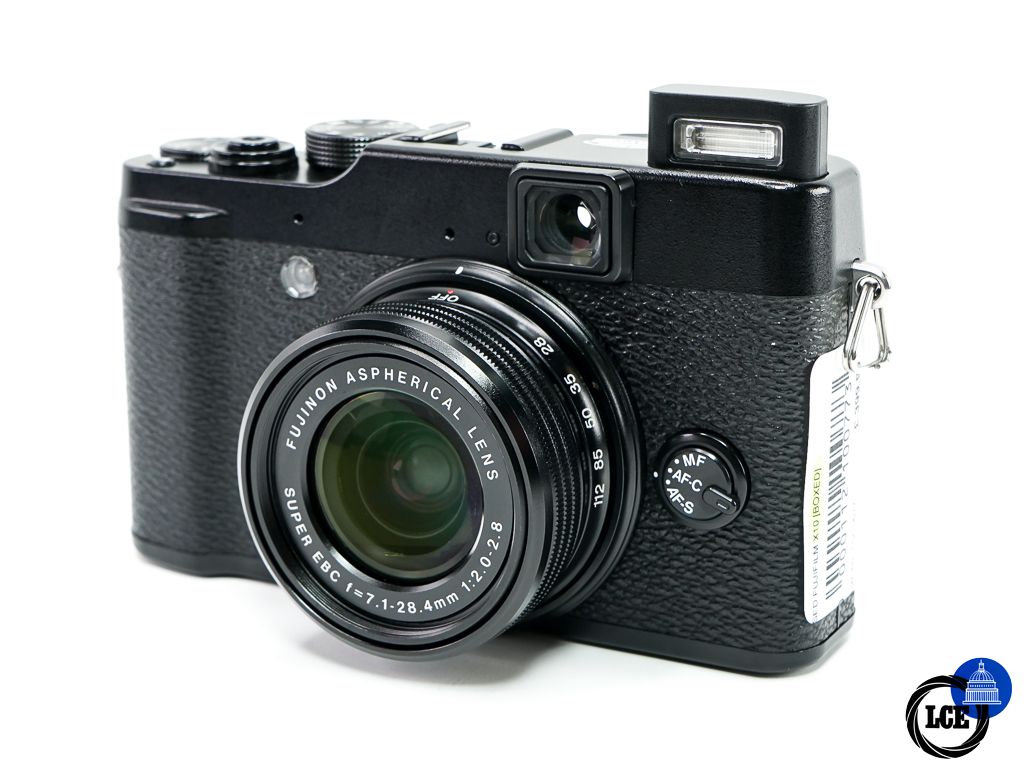 FujiFilm X10 * BOXED * FujiFilm X10 * BOXED *