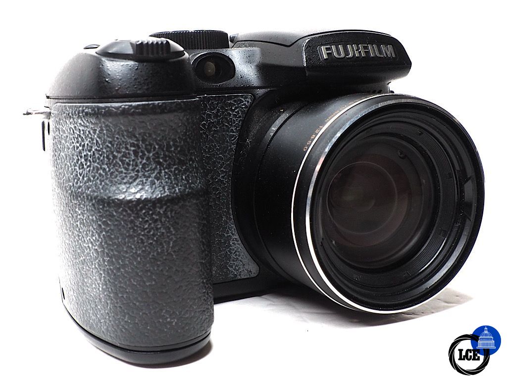FujiFilm Finepix S1500