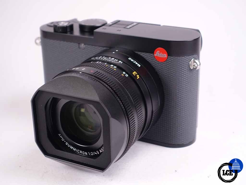 Leica Q3 43 