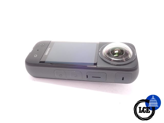 Insta360 x3 bundle