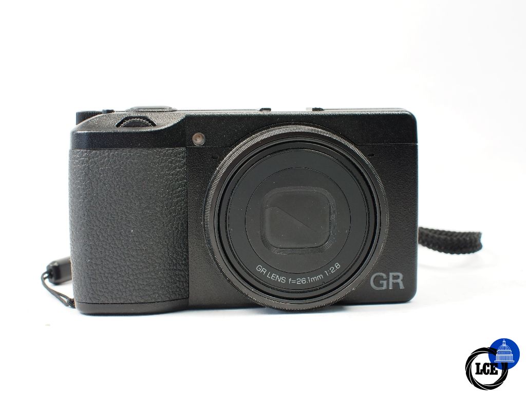 Ricoh GRIII x 