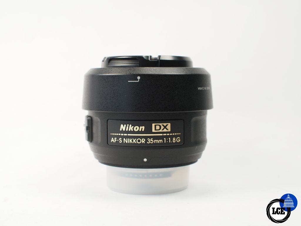 Nikon DX 35mm F1.8 Nikon DX 35mm F1.8