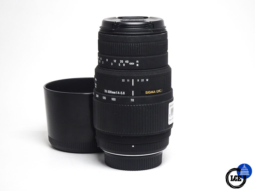 Sigma 70-300mm f/4-5.6 DG Macro - Nikon F fit Sigma 70-300mm f/4-5.6 DG Macro - Nikon F fit