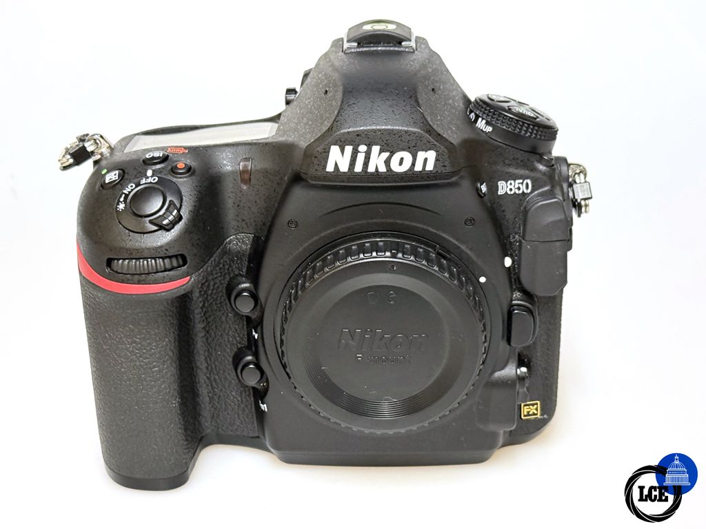 Nikon D850 