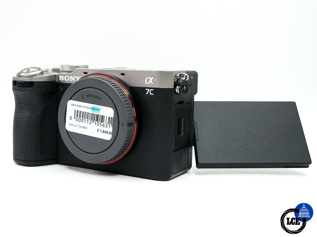 Sony A7C II Silver Body * MINT, BOXED & VERY LOW SHUTTER COUNT *