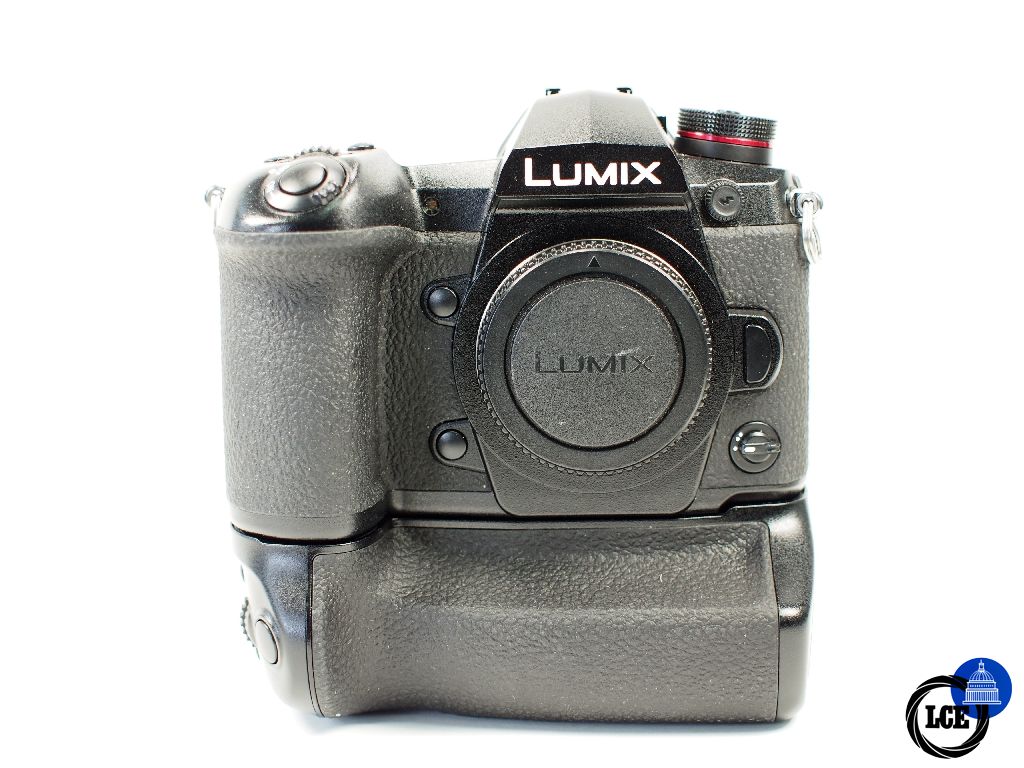 Panasonic Lumix G9 + Grip