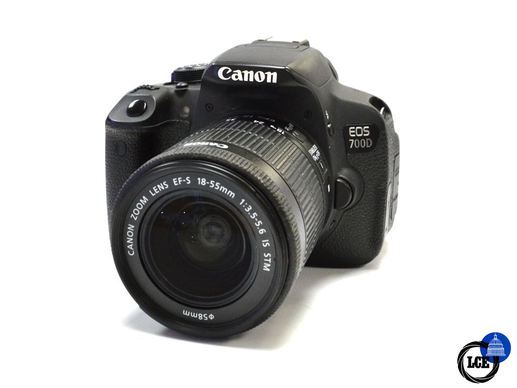 Canon 700D + 18-55mm F3.5-5.6 IS STM