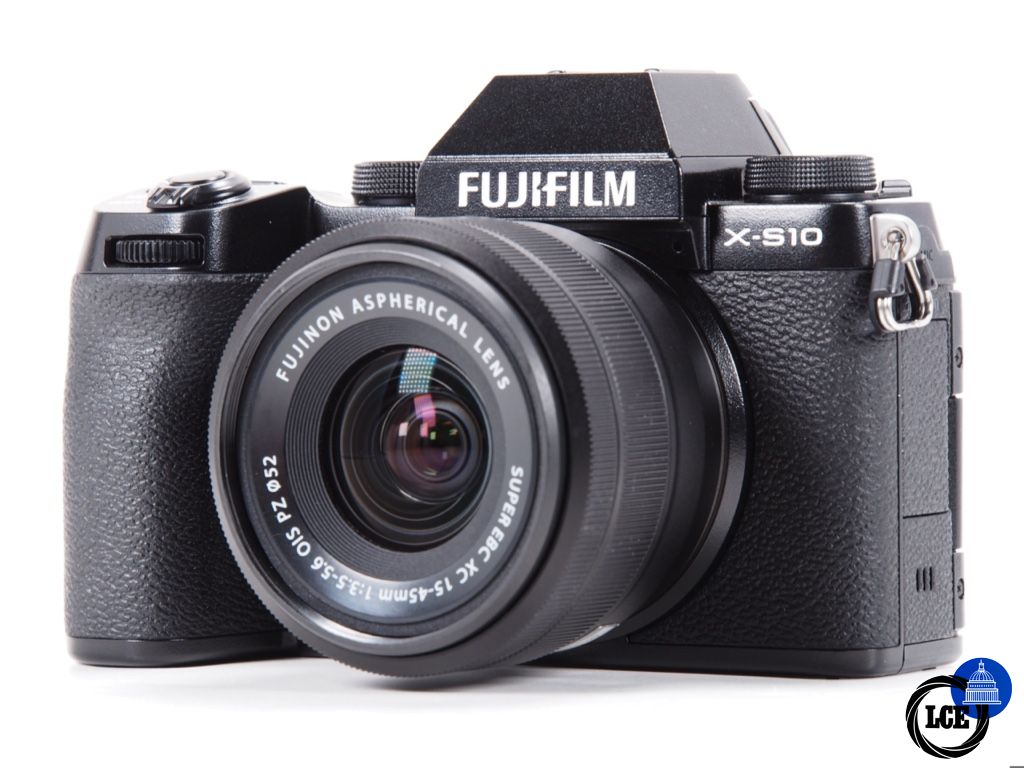 FujiFilm X-S10 & 15-45mm