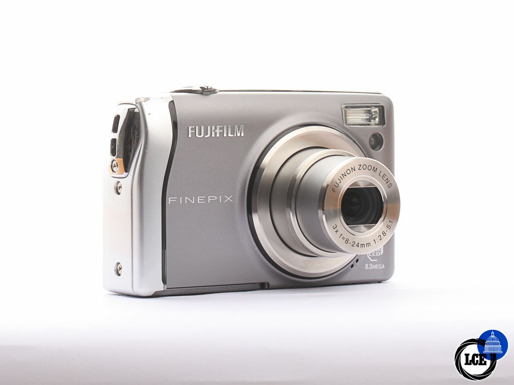 FujiFilm Finepix F40 fd [4*] | 10114230