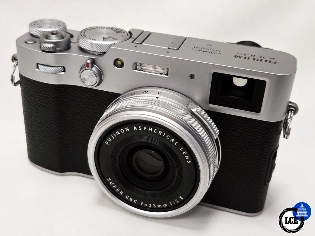 FujiFilm X100V Silver Low 2800 Shutter Count