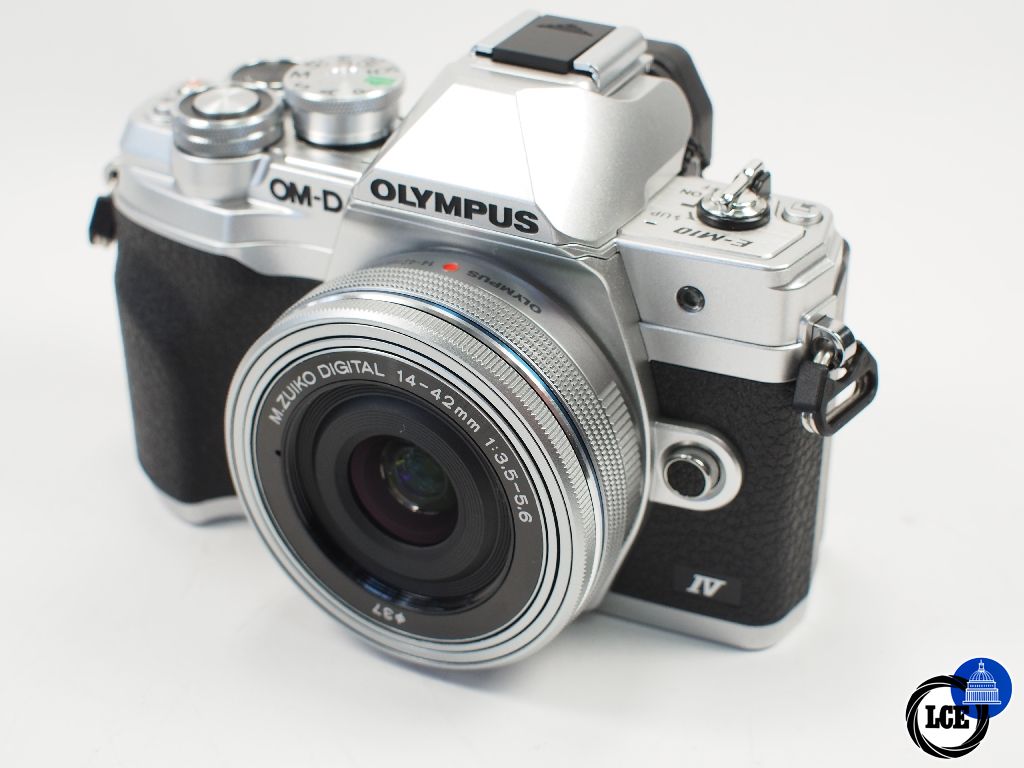 Olympus E-M10 IV with 14-42mm PZ