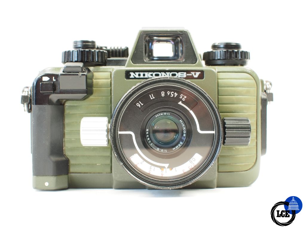 Nikon Nikonos V w/ 35mm F2.0 and more
