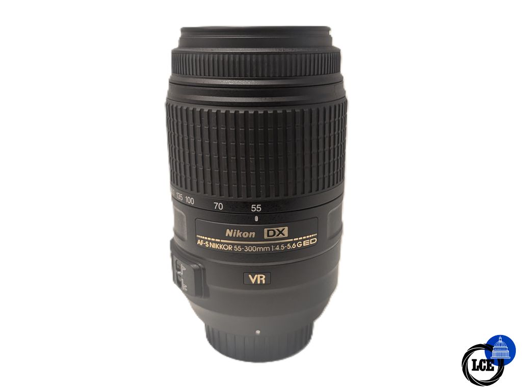 Nikon AF-S 55-300mm F4.5-5.6 G ED VR DX Nikon AF-S 55-300mm F4.5-5.6 G ED VR DX