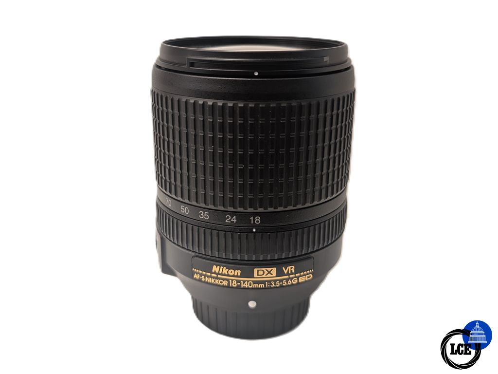 Nikon AF-S 18-140mm F3.5-5.6 G ED VR DX Nikon AF-S 18-140mm F3.5-5.6 G ED VR DX