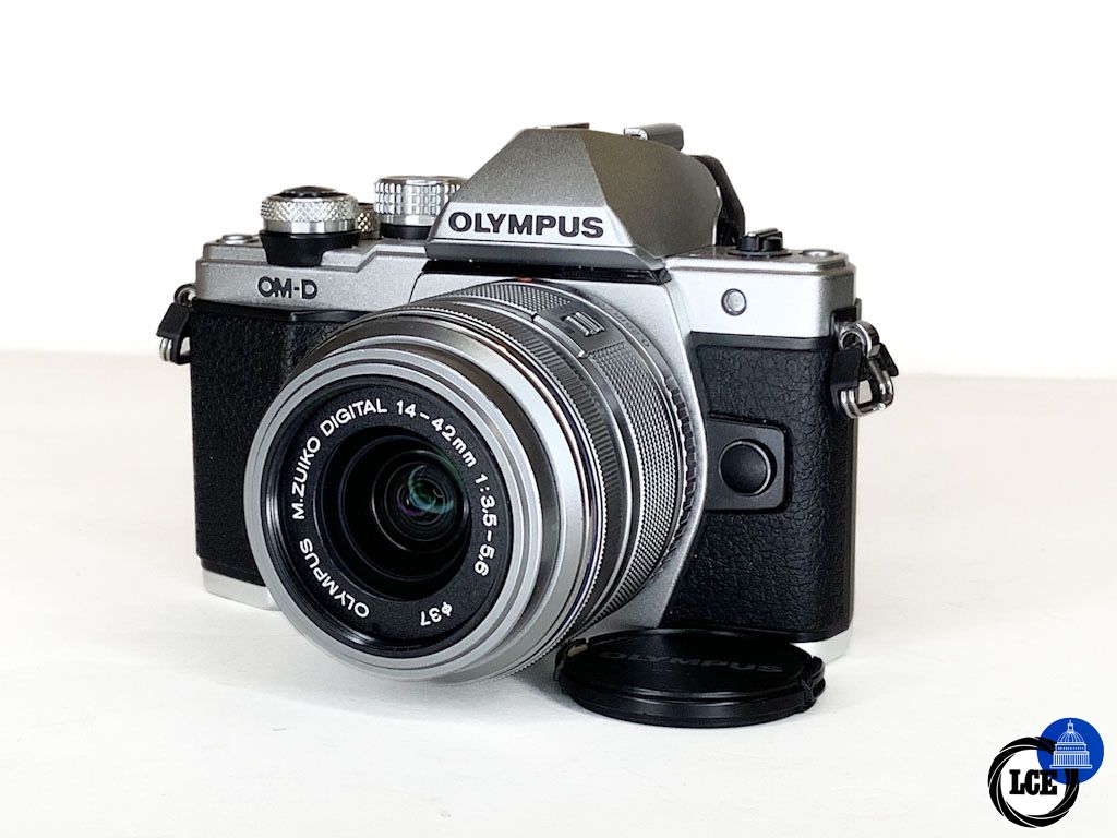 Olympus E-M10 II + 14-42mm II R