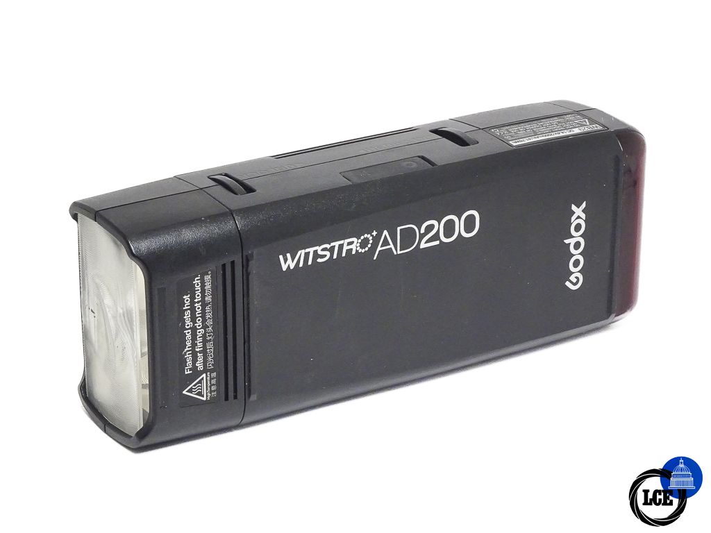 Godox AD200 + accessories