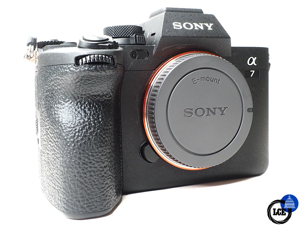 Sony A7 IV 