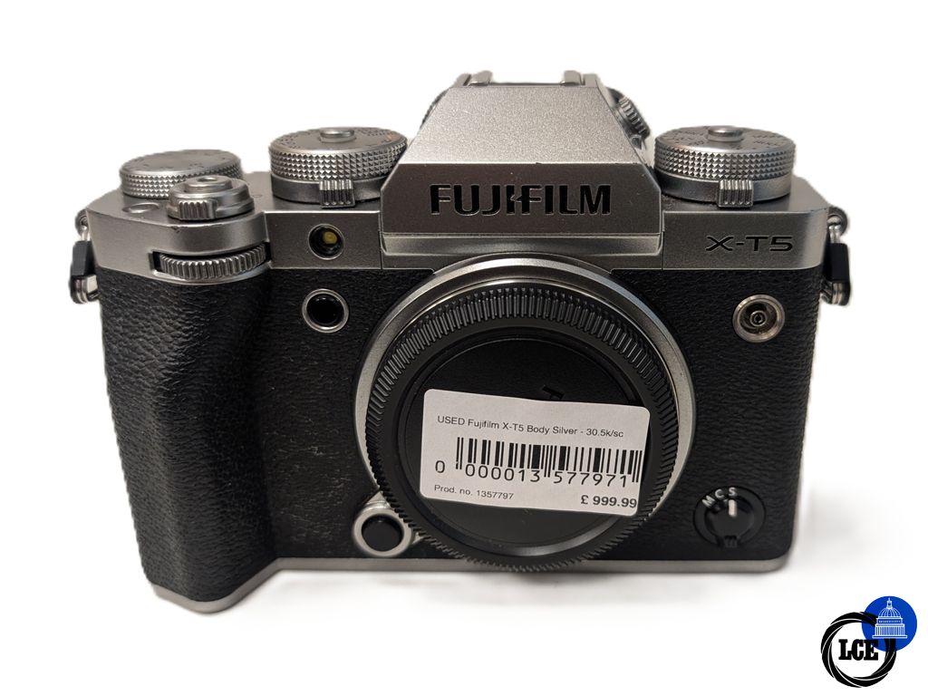 FujiFilm X-T5 Body Silver - 30.5k Shutter Count 