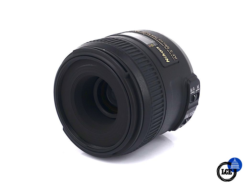 Nikon AF-S 40mm F2.8 G | 4*