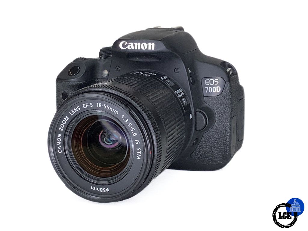 Canon EOS 700D + EF-S 18-55mm IS STM
