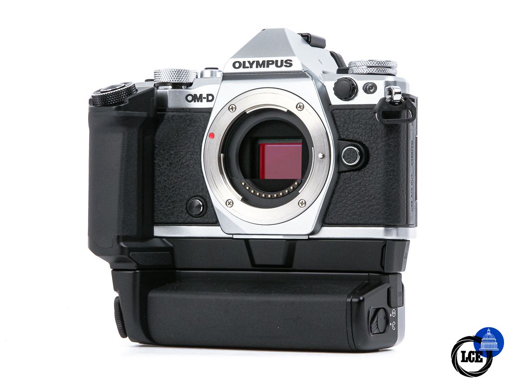 Olympus E-M5 II + HLD-6P **2k Shutter Count**