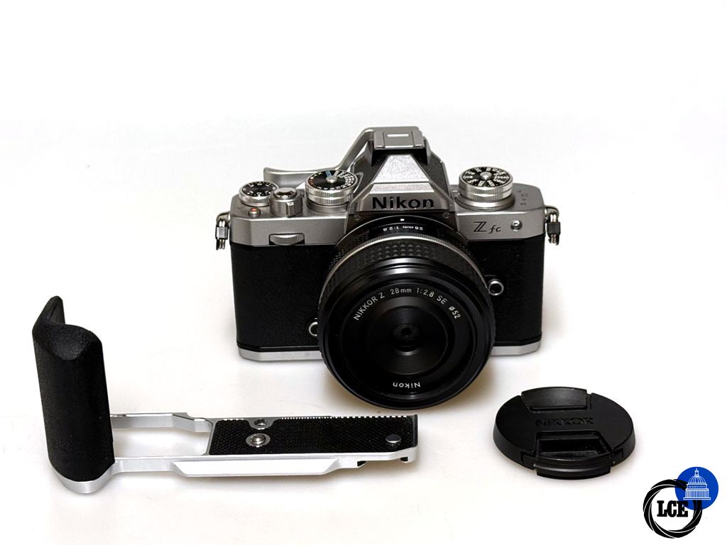 Nikon Z fc & 28mm SE Edition plus Small rig grip and thumb grip 