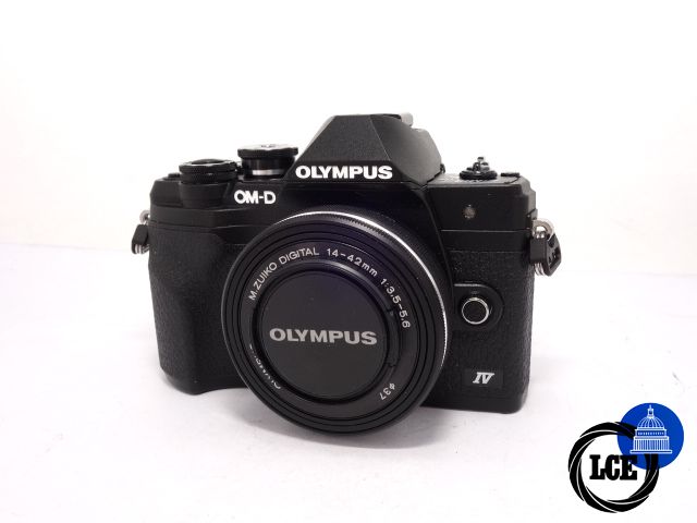 Olympus OM-D E-M10 IV + 14-42mm