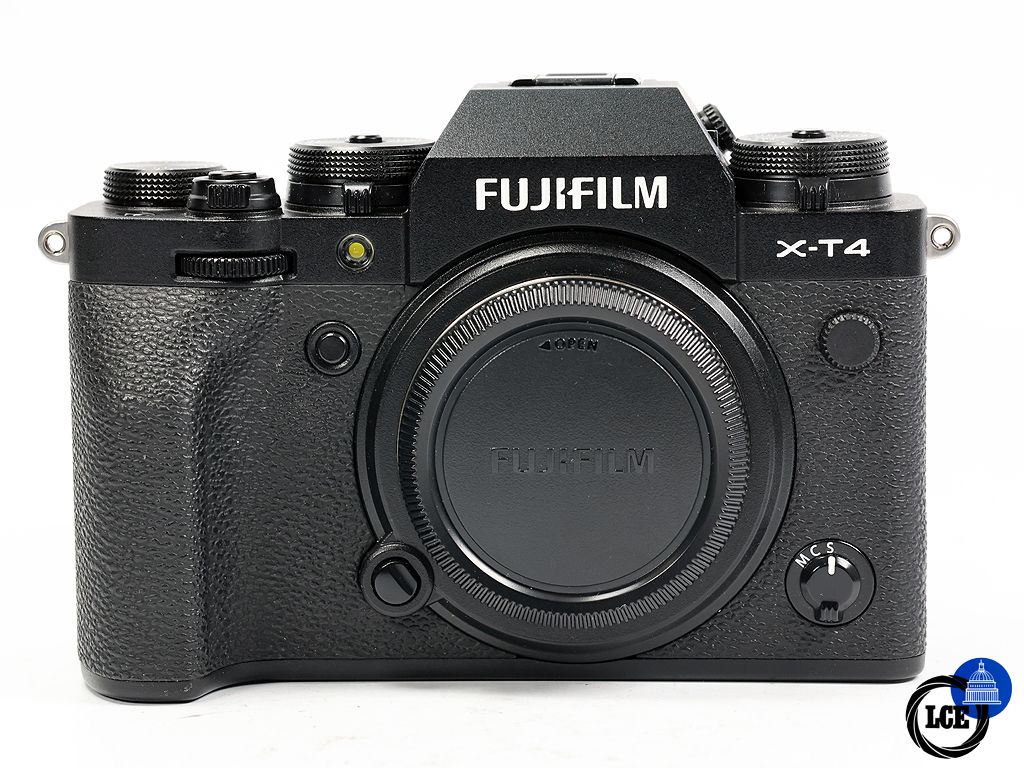 FujiFilm X-T4 BODY  *BOXED*
