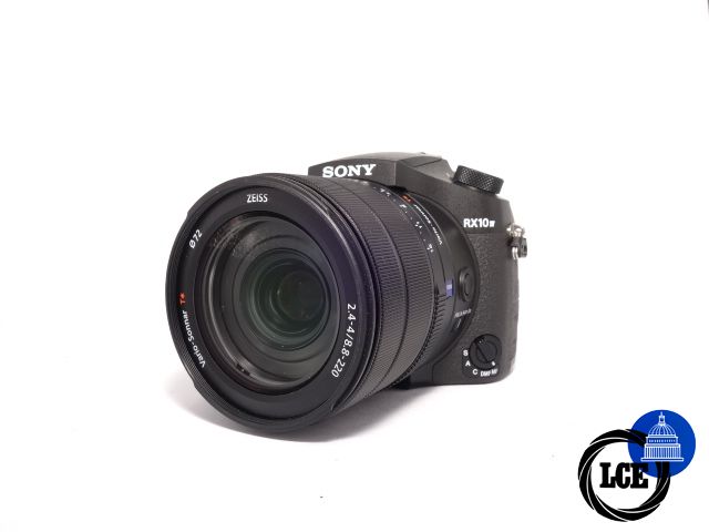 Sony RX10 Mark IV 