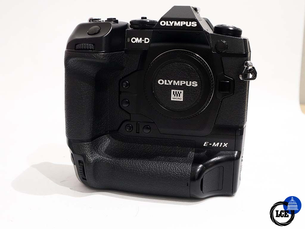 Olympus E-M1X Body. Olympus E-M1X Body.