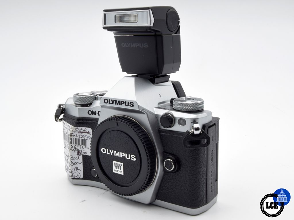 Olympus OM-D E-M5 MK II Silver Body (11,890 Shutter Actuations) 