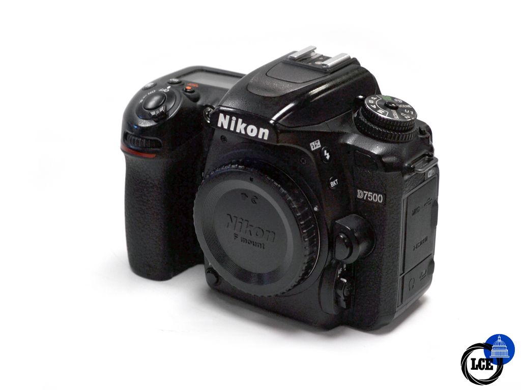 Nikon D7500 Body only