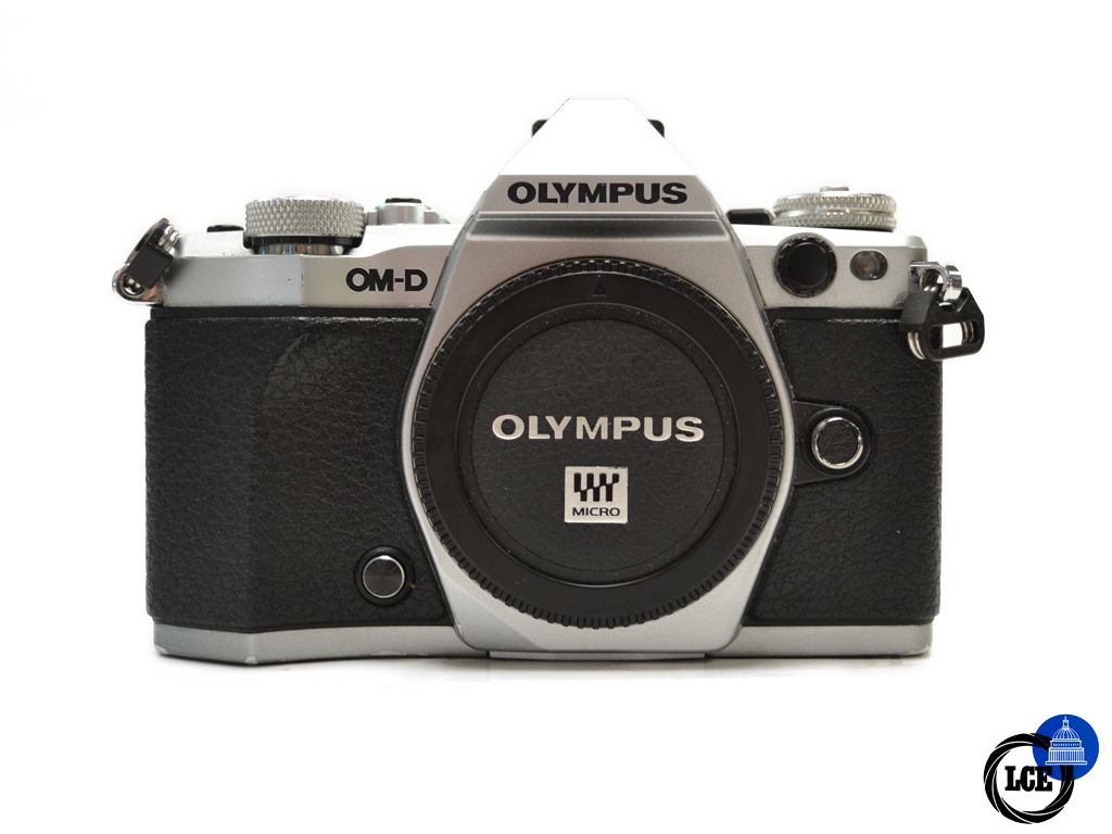 Olympus OM-D E-M5 Mk II Silver *7k Actuations*