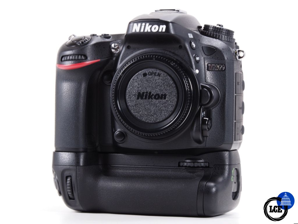 Nikon D7200 & MB-D15