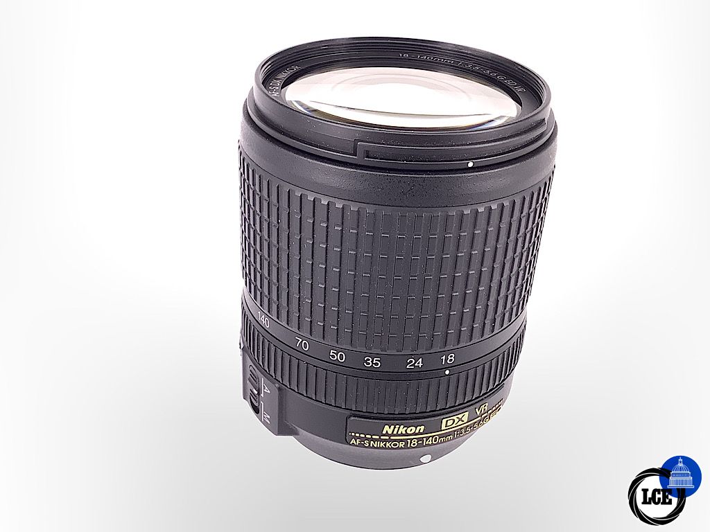 Nikon AF-S 18-140mm VR DX Nikon AF-S 18-140mm VR DX
