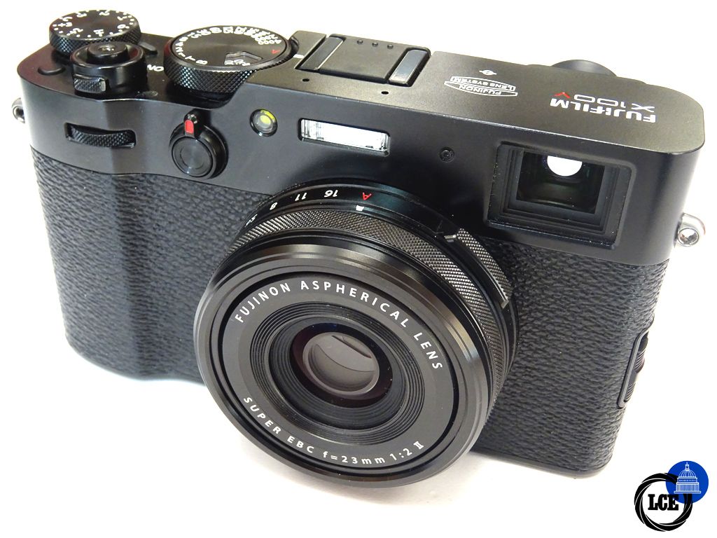 FujiFilm X100V 