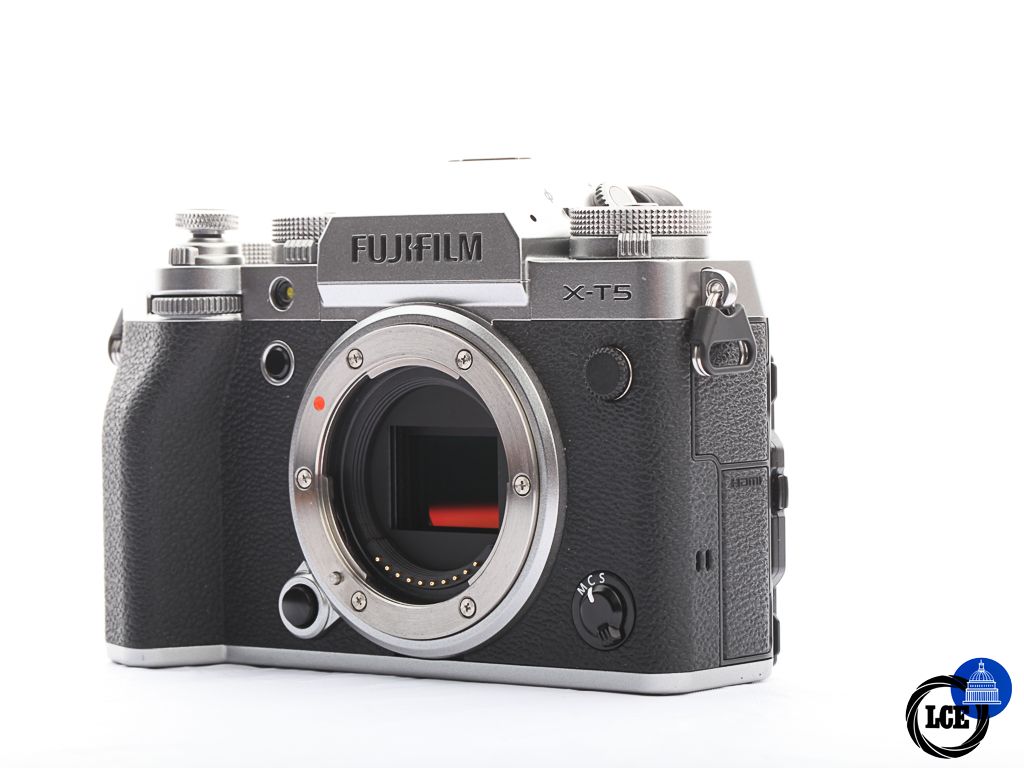 FujiFilm X-T4 Body | 10114426