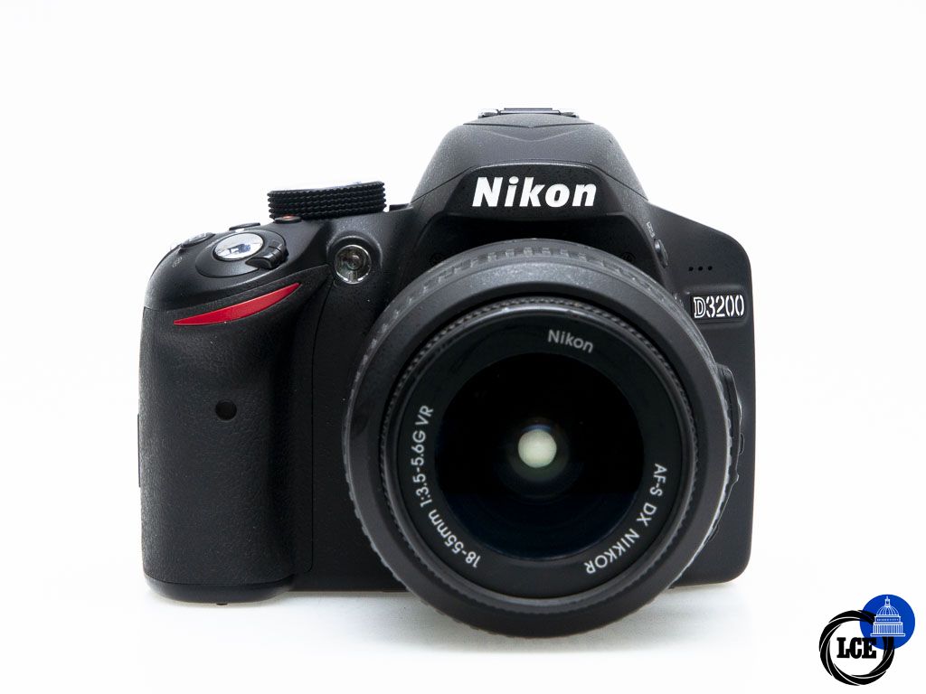 Nikon D3200 + 18-55mm DX VR