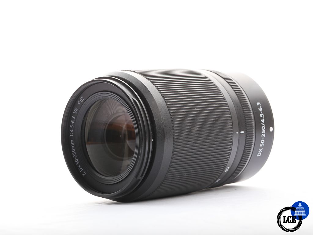 Nikon DX 50-250mm f/4.5-6.3 VR | 10114561