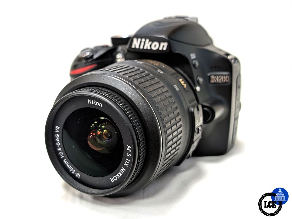 Nikon D3200 + AF-S 18-55mm VR Lens
