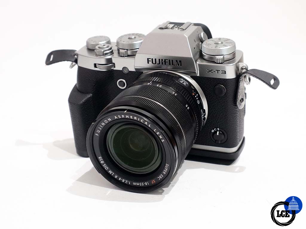 FujiFilm X-T3 + 18-55mm + MHG-XT3 Grip