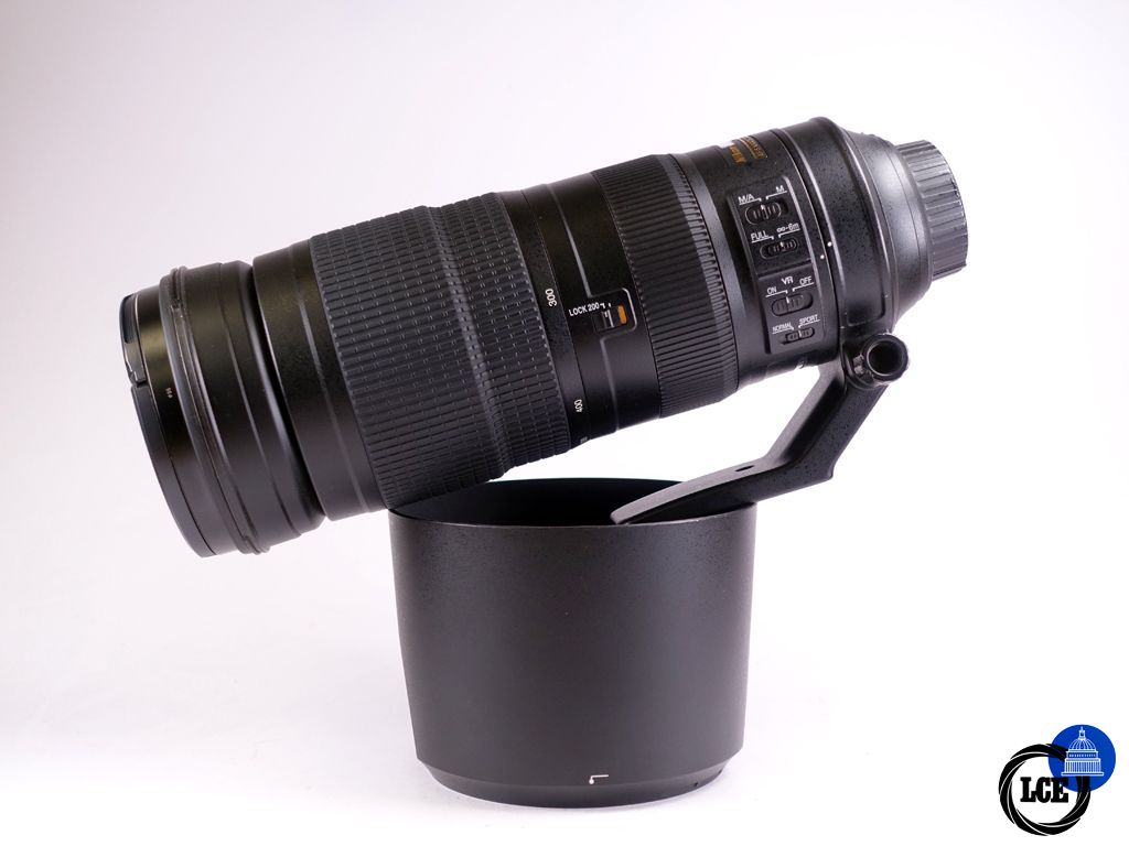 Nikon AF-S Nikkor 200-500mm f/5.6E ED Nikon AF-S Nikkor 200-500mm f/5.6E ED