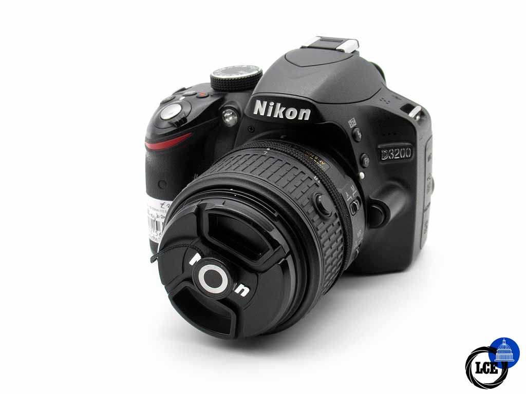 Nikon D3200+ 18-55mm f/3.5-5.6 VR II AF-S ED G X