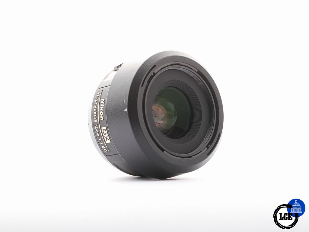 Nikon AF-S 35mm f/1.8G [4*] | 10114584