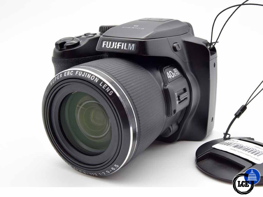 FujiFilm FinePix S8200