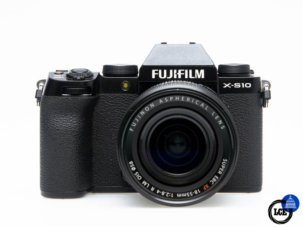 FujiFilm X-S10 + 18-55mm f/2.8-4 R LM OIS