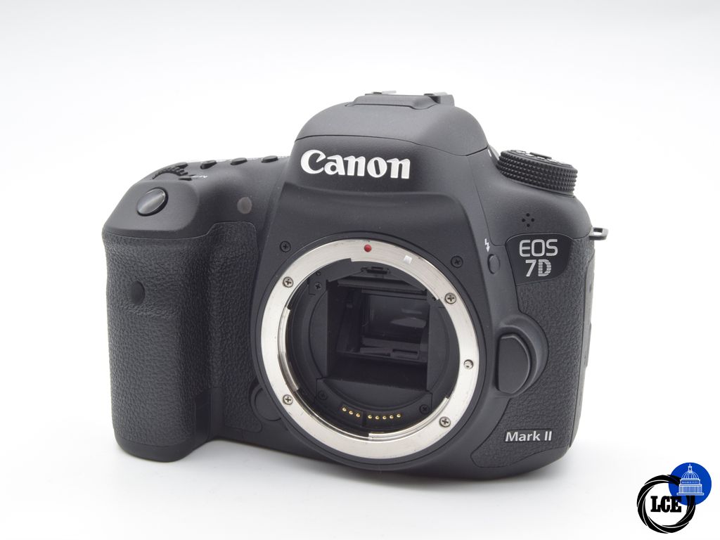 Canon EOS 7D Mk II Body (2161 Shutter Actautions)