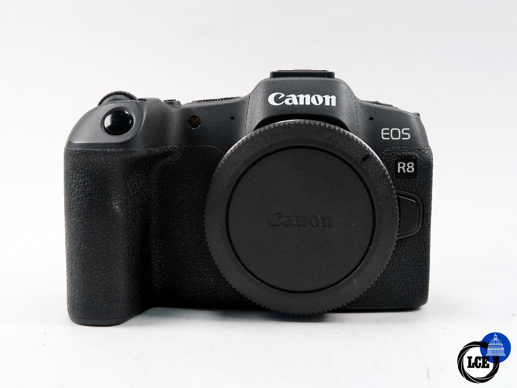 Canon R8 