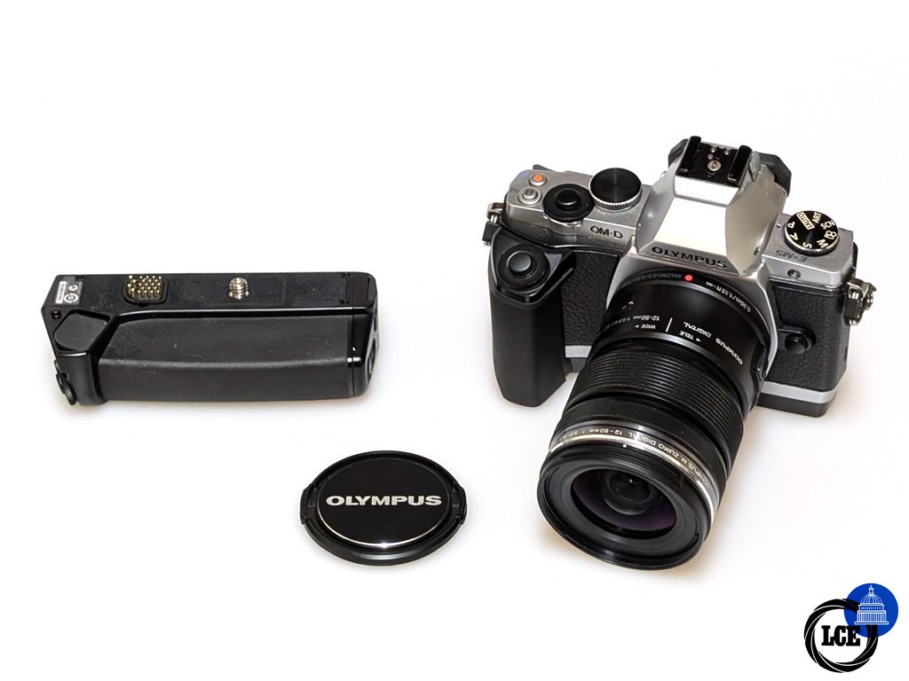 Olympus E-M5 & 12-50mm + HLD6G + HLD 6P